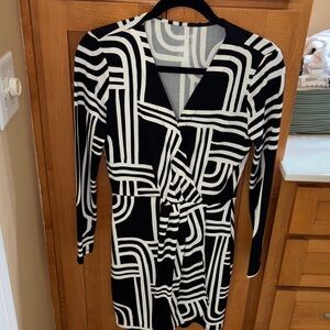 Nine West Black and White Long Sleeve Dress